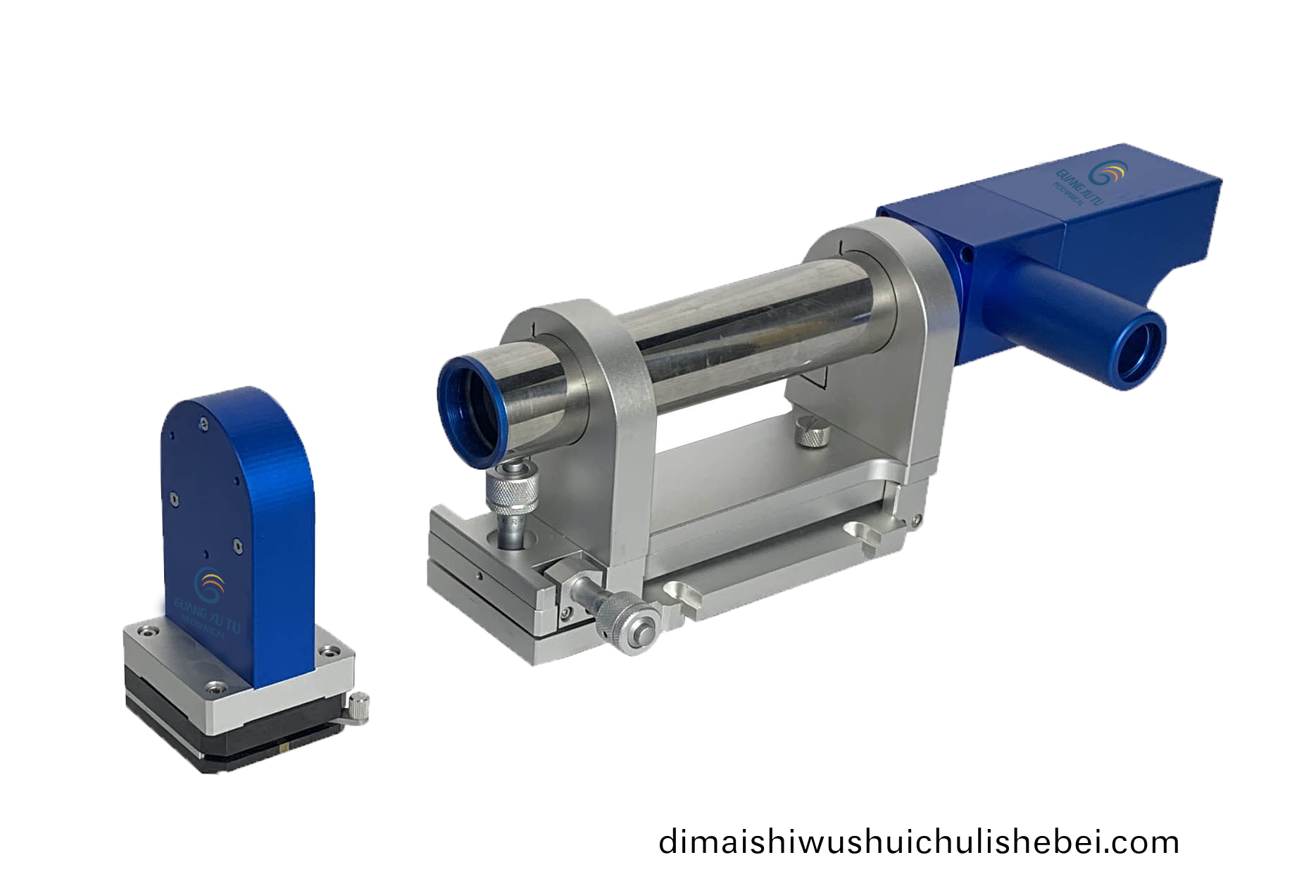 What principles does the autocollimator use to detect?